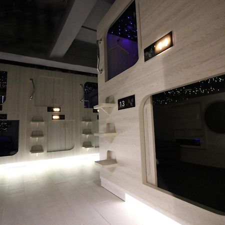 L'Etoile De Mer Mong Kok - Capsule Hotel Цзюлун Экстерьер фото