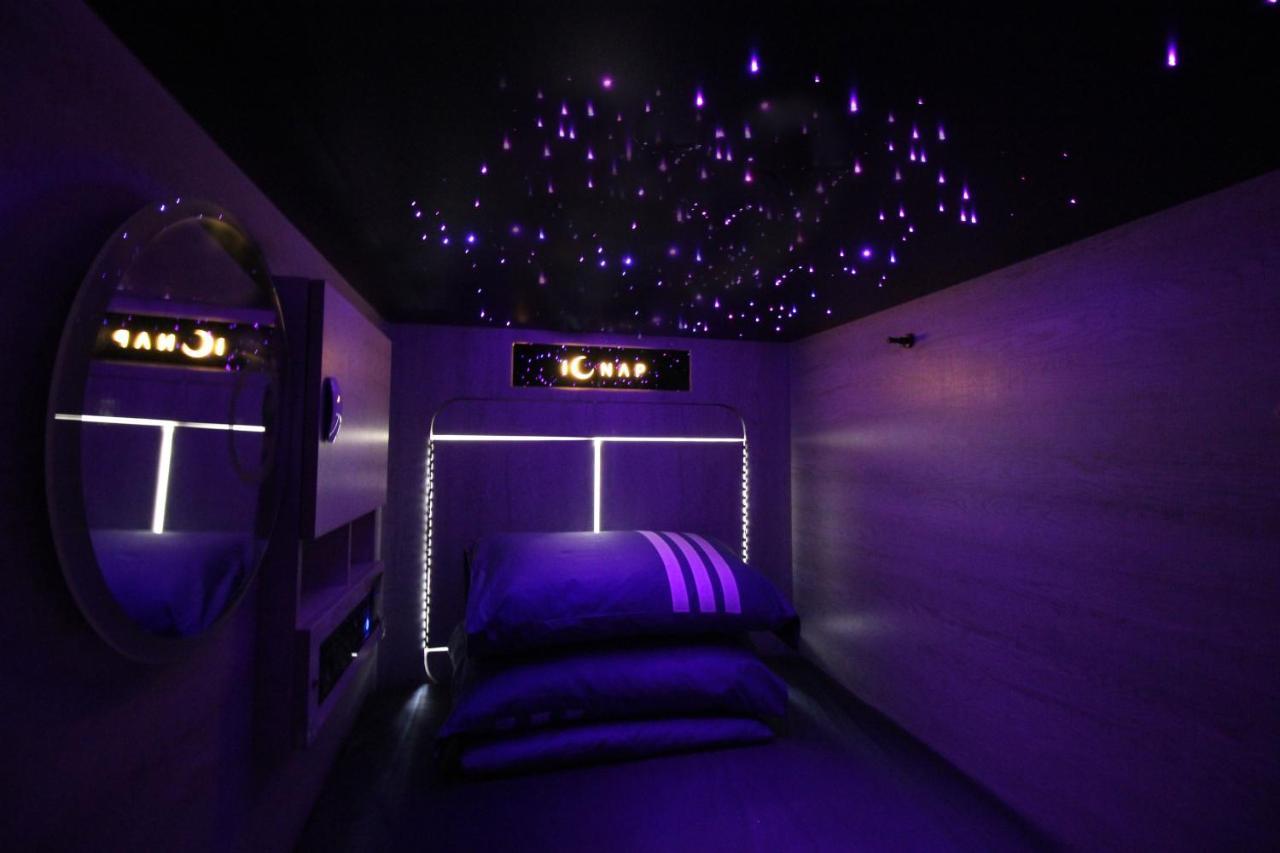 L'Etoile De Mer Mong Kok - Capsule Hotel Цзюлун Экстерьер фото